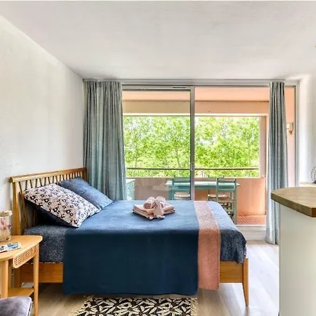Les Regates Avec Loggia Et Parking Gratuit Du Grazel Lejlighed Gruissan