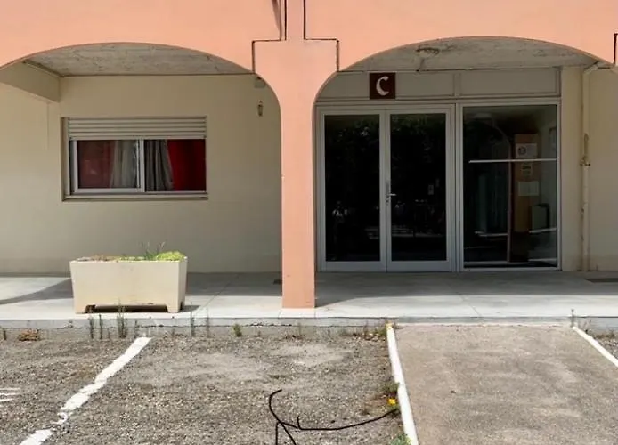 Les Regates Avec Loggia Et Parking Gratuit Du Grazel Апартаменты